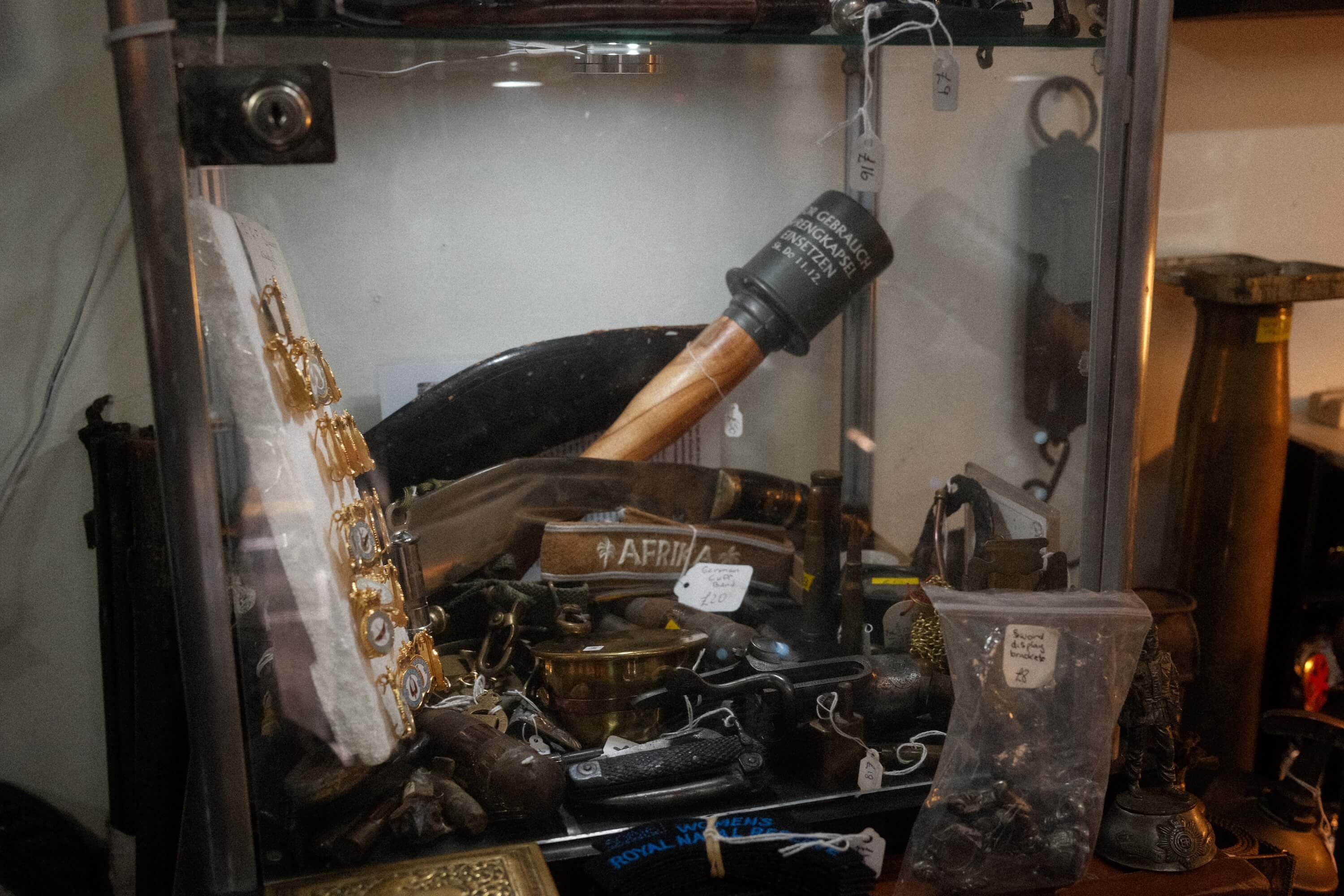 Militaria & trench art